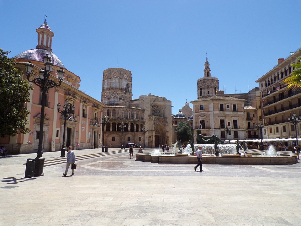 descripcion plaza virgen valencia