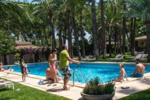 Conoce El Oasis Resort